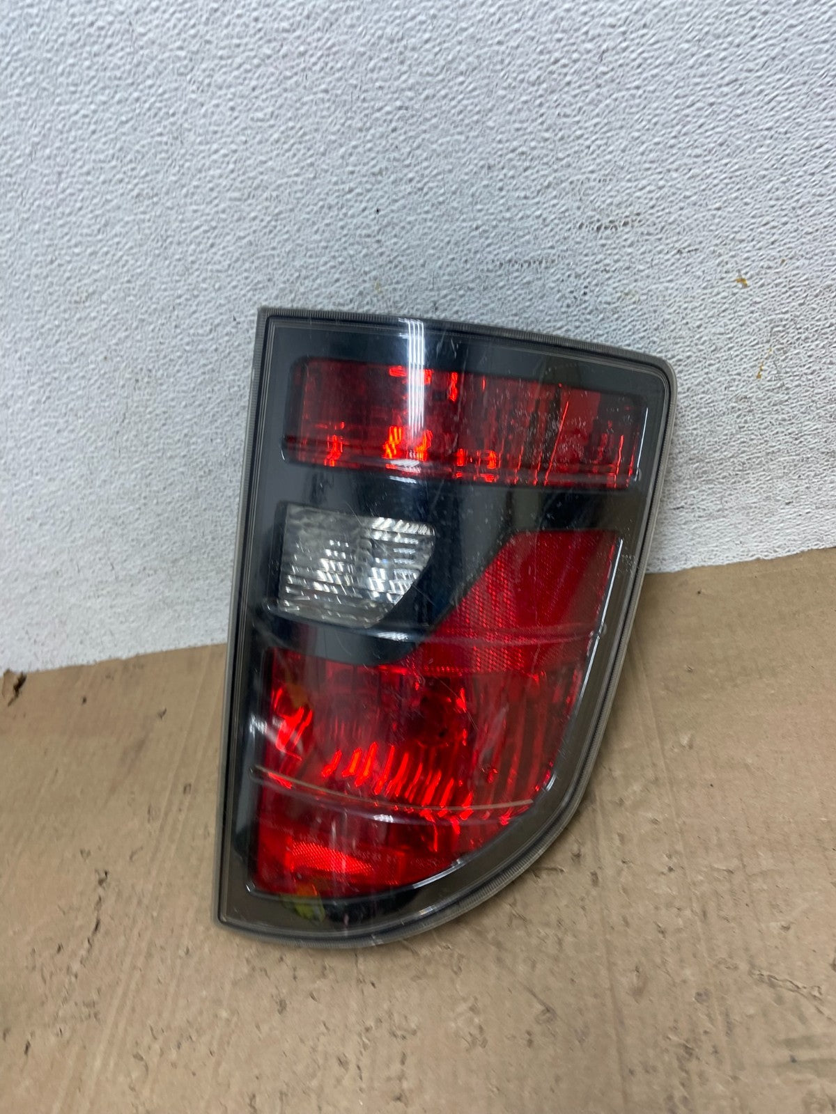 2006 2007 2008 Honda Ridgeline Right Passenger RH Side Tail Light AE9355 DG0