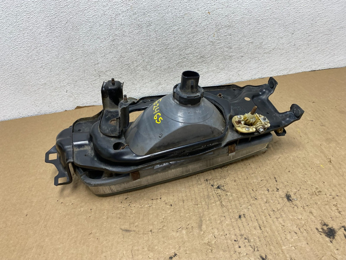 1987 to 1991 Toyota Camry Drivers Left Driver Side Headlight AG24654