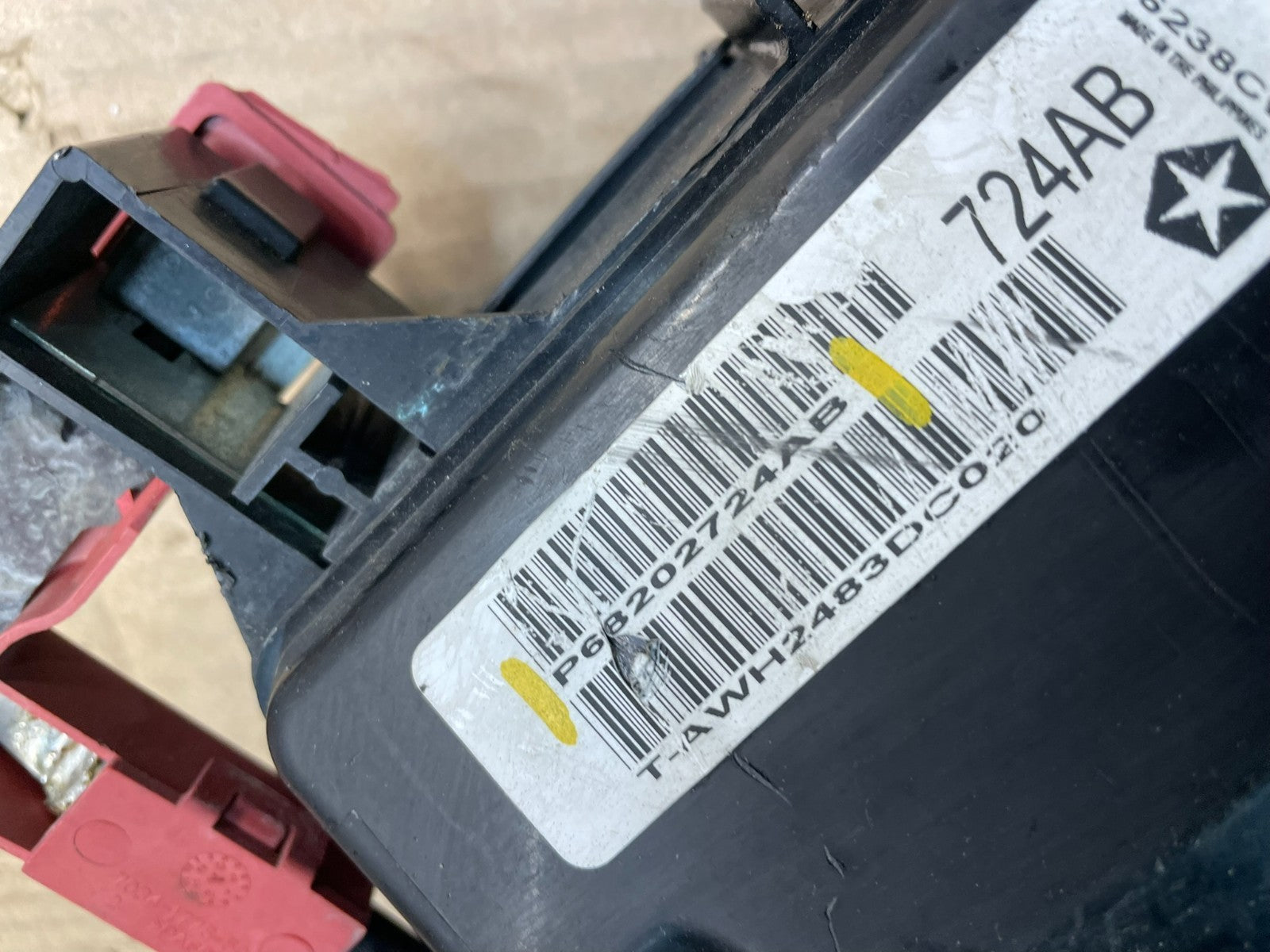 2014 Dodge Charger Fuse Box Engine Compartment X9920 PS7
