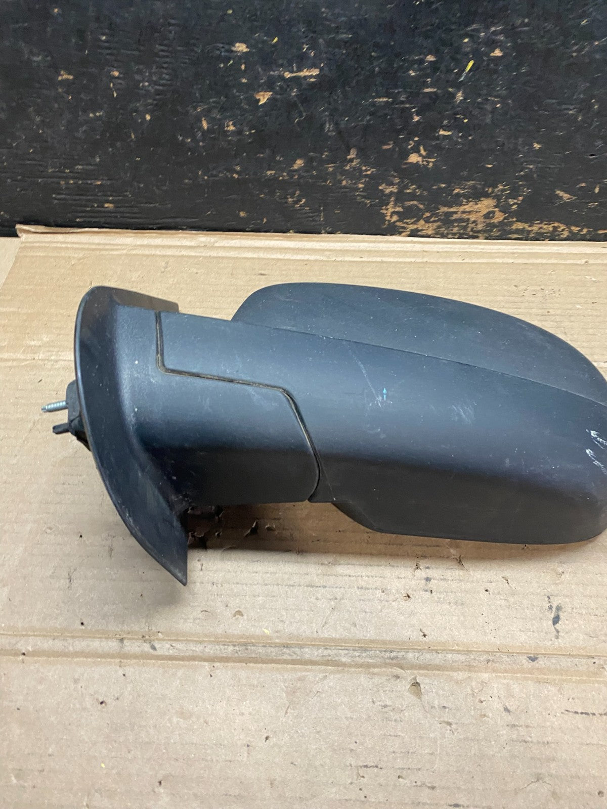 2007-2014 Chevrolet Tahoe Silverado Suburban LH Driver Mirror V2687 DG3