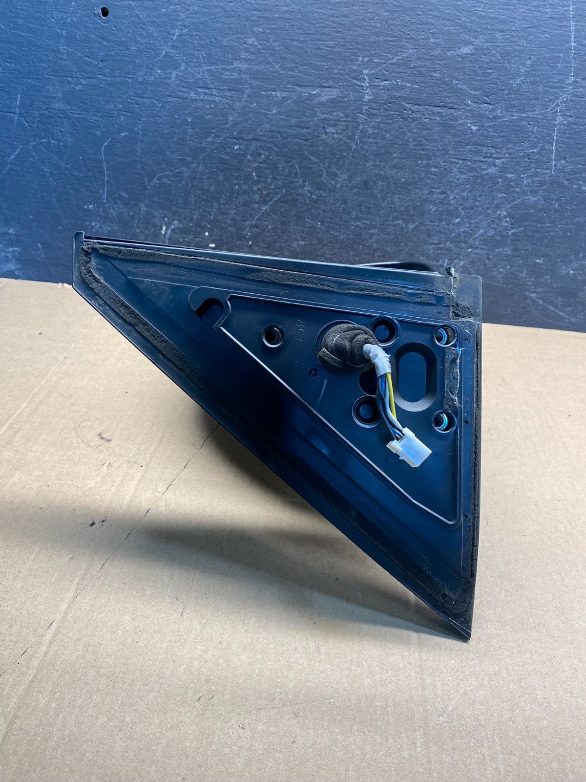 1997 to 2002 Mitsubishi Montero Passenger Right Side View Door Mirror AE7686 DG4