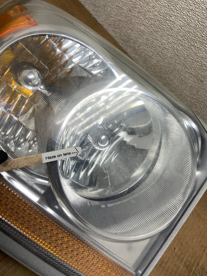 2004 2005 2006 Dodge Durango Right Passenger RH Headlight OEM AA5317 DW5