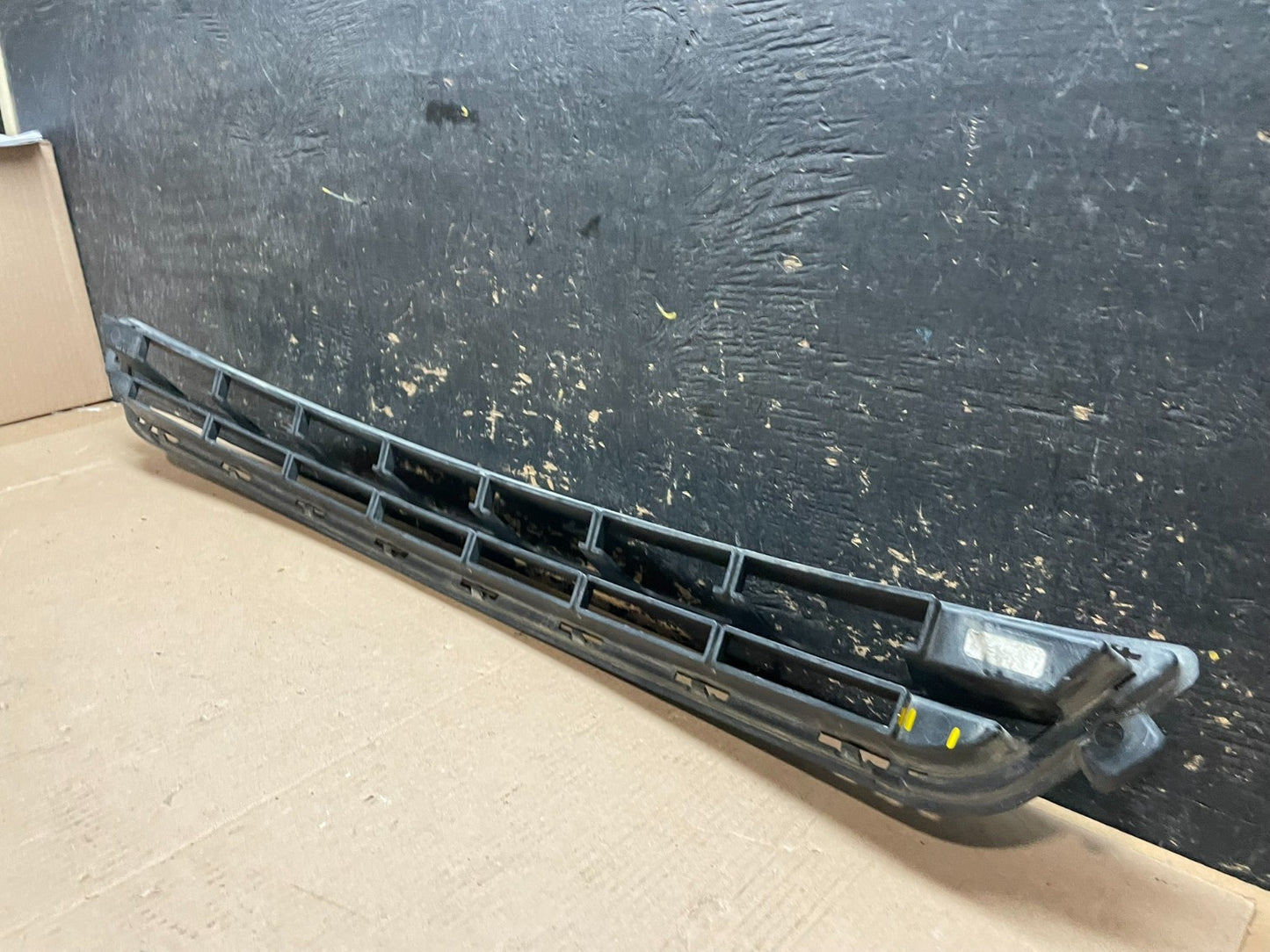 2013 2014 2015 GMC Acadia Front Lower Cover Grill Grille Oem AA1979 DG5