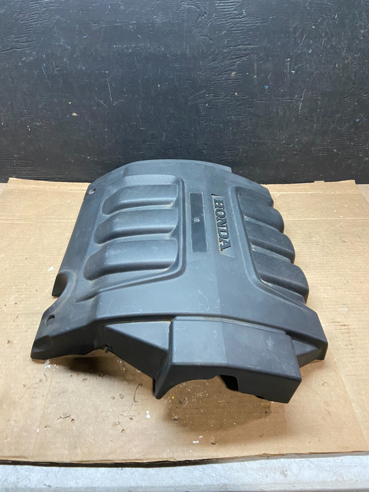 2005 to 2007 Honda Odyssey Black Engine Cover OEM i2994 DG12
