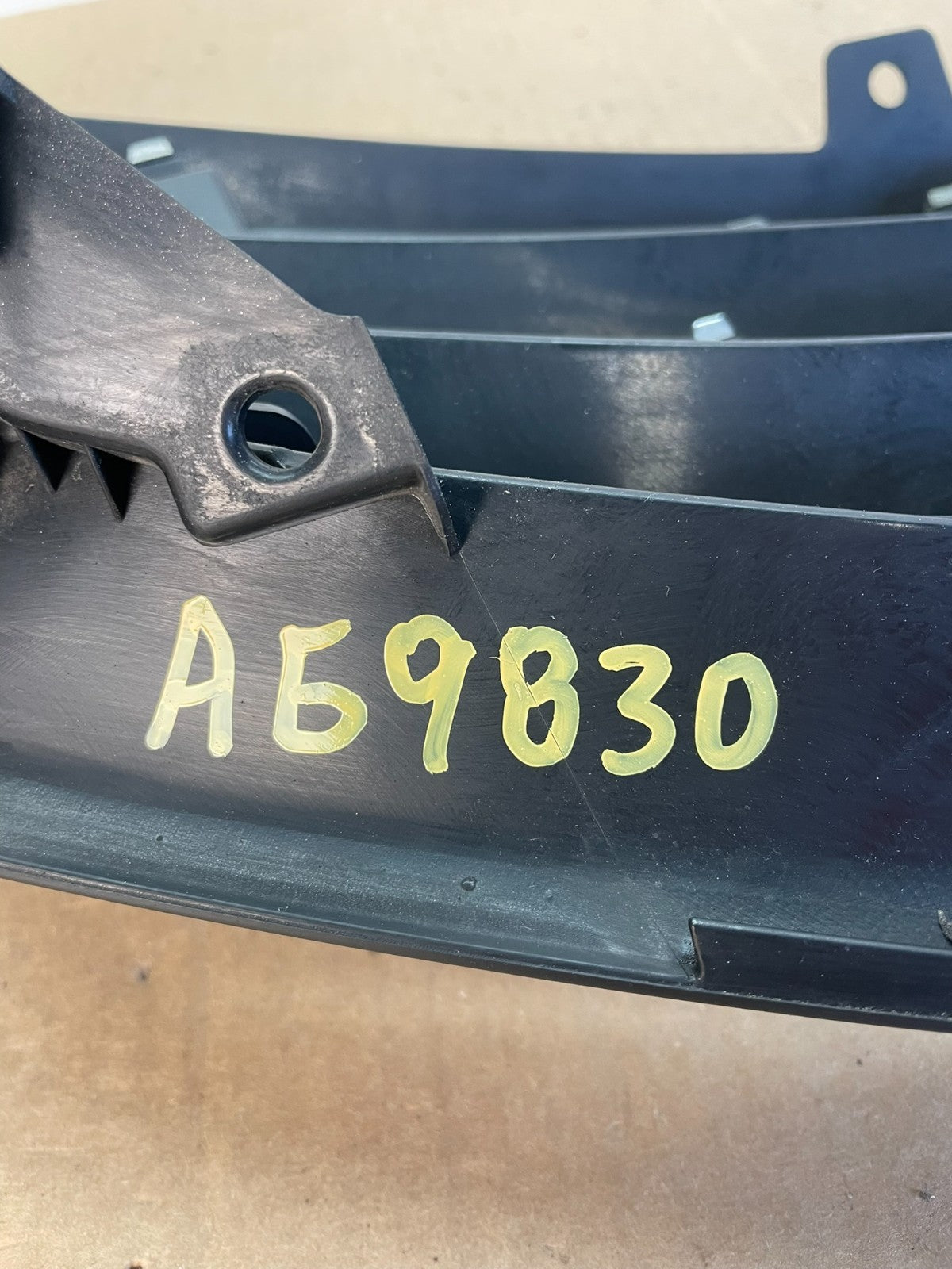 2011 to 2012 Honda Accord Sedan Front Upper Grill Grille AG9830 DG5