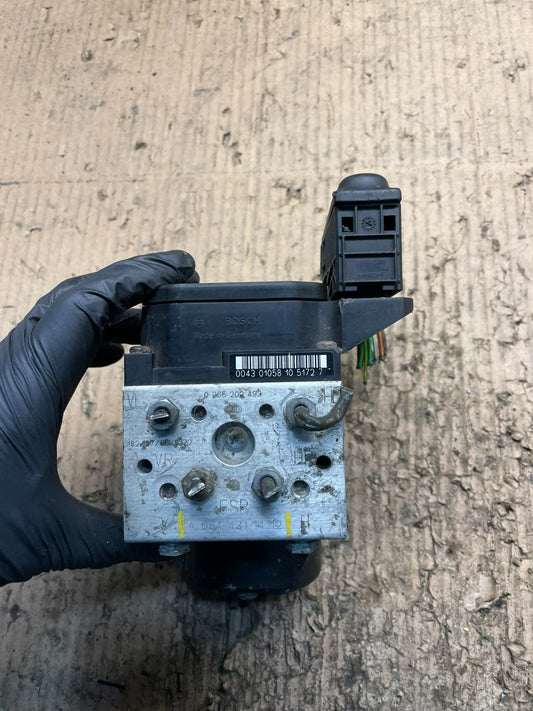 2001 to 2003 Mercedes CLK320 CLK55 ABS Anti Lock Brake Pump V6441 DG0