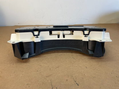 2002 GMC Yukon Speedometer Cluster Gauge ag0765 DG8