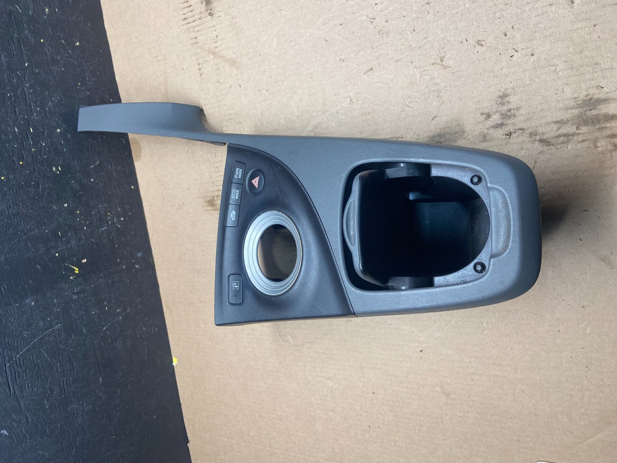 2010 to 2015 Toyota Prius Center Console Cup Holder Trim Bezel Q7268 DG1