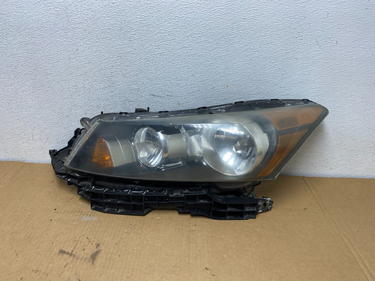 2008 to 2012 Honda Accord Sedan Headlight Left Driver Lh Side AD2676 DW0