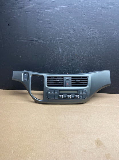 2005 to 2010 Honda Odyssey  Radio Climate Control Dash Trim Bezel Oem AC6122 DG0