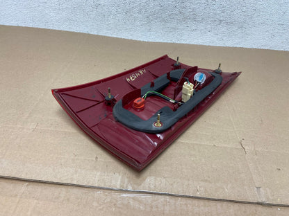 2004-2005 Toyota Sienna Right Passenger RH Side Inner Tail Light AE4874 LK5