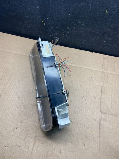 2001 - 2002 Ford Econoline E250 E350 Van Speedometer Instrument Cluster P9290 DG3