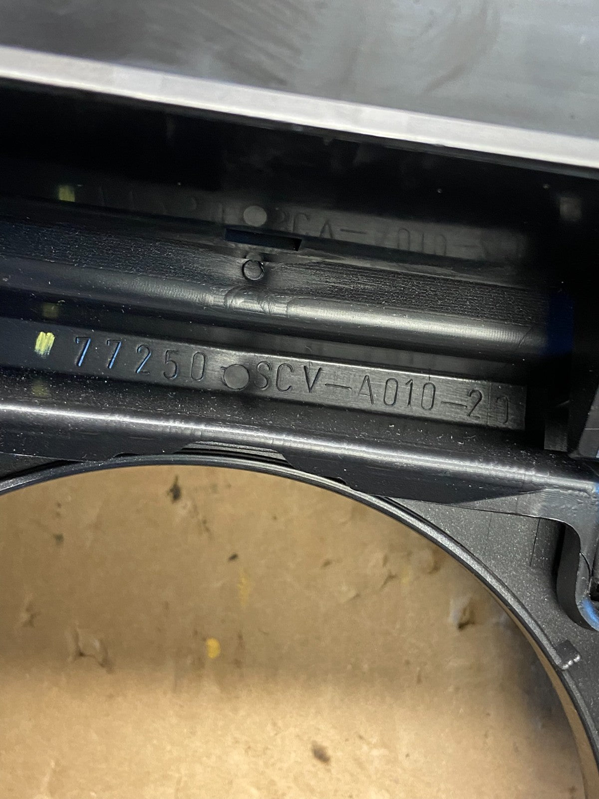 2003 to 2008 Honda Element Radio Climate Control Shifter Bezel AD7249 DG7