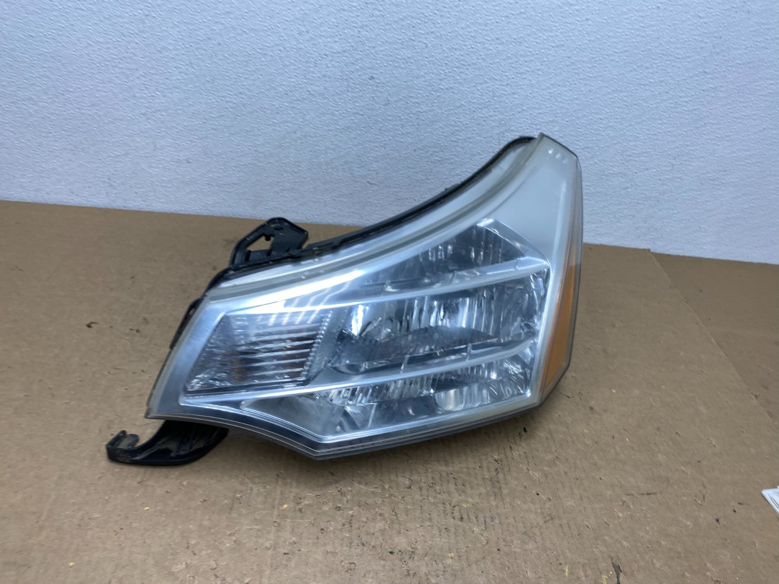 2008 2009 2010 2011 Ford Focus Left Driver Lh Headlight Halogen Oem AC1572 DW2