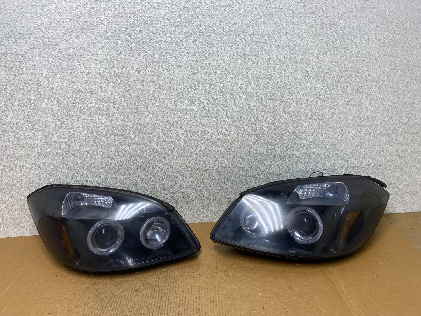 2005 - 2010 Chevrolet Cobalt Sedan Left+Right Headlights AE1408 DG0
