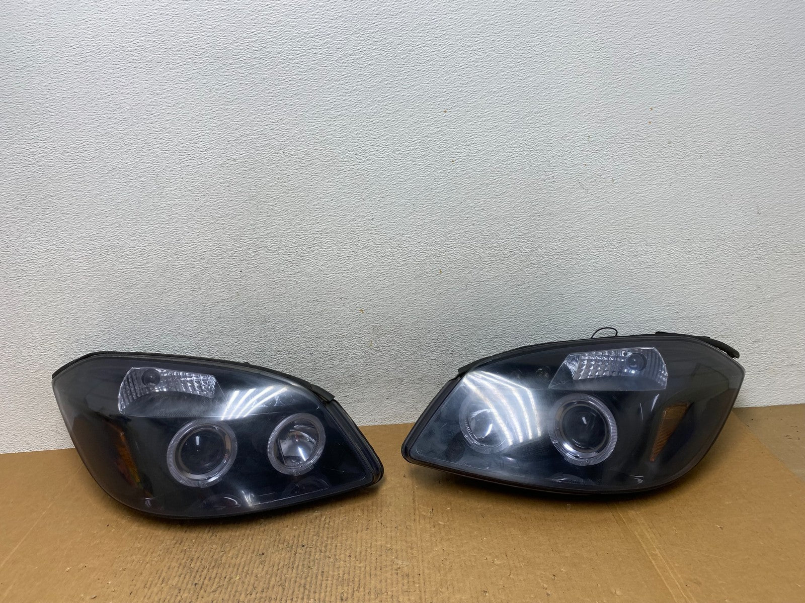 2005 - 2010 Chevrolet Cobalt Sedan Left+Right Headlights AE1408 DG0