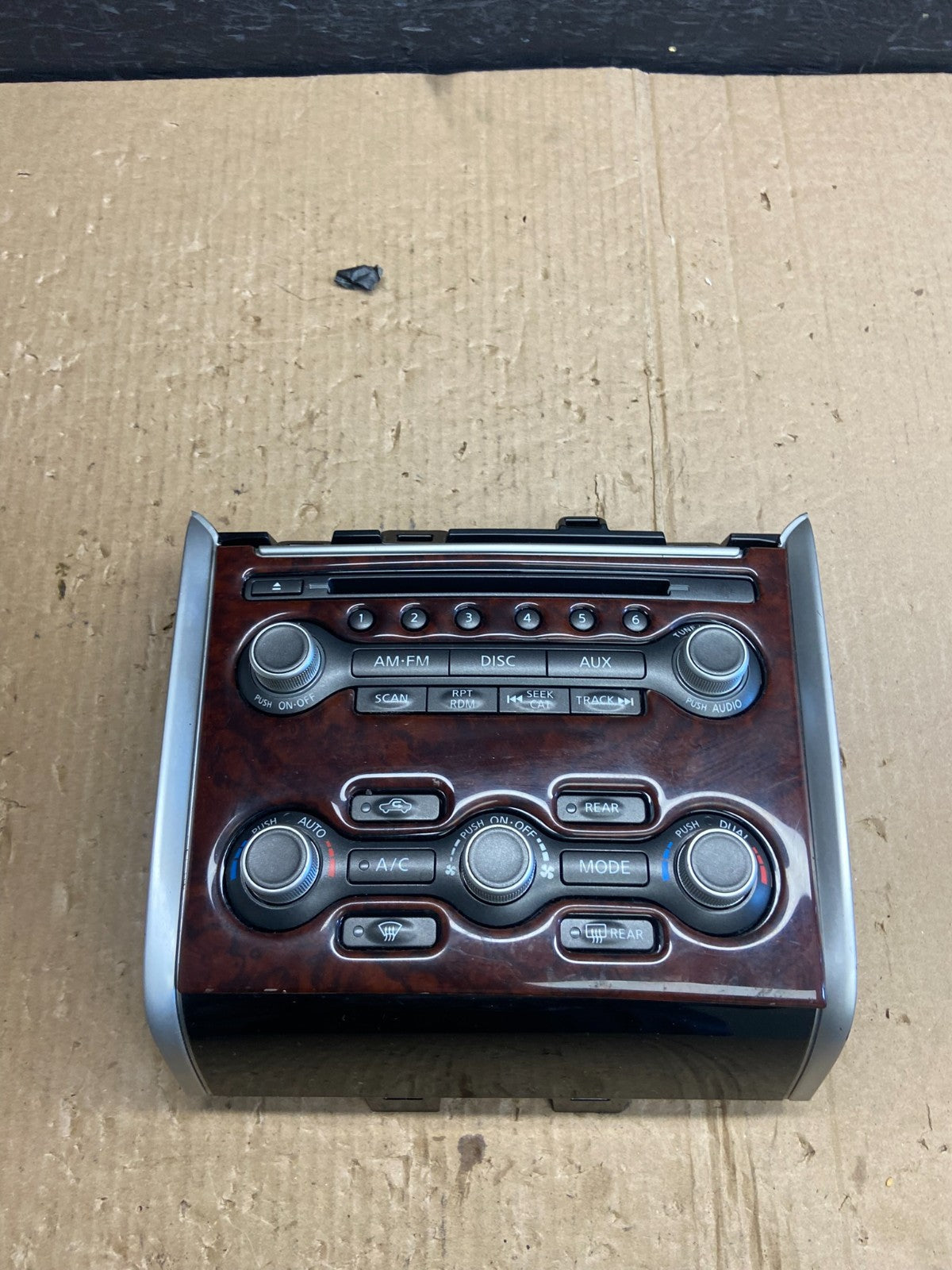2013 to 2016 Nissan Pathfinder Radio Temperature Climate Control ae4089 DG0