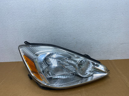 2004-2005 Toyota Sienna Right Passenger Halogen Headlight AD8934 DW0