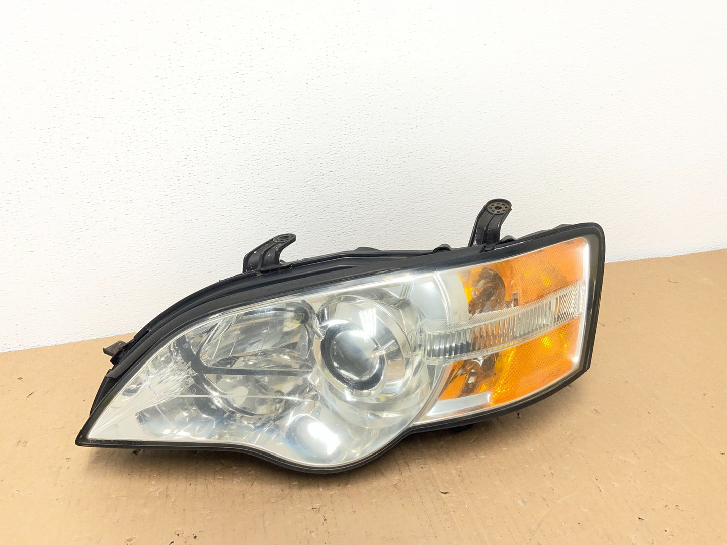 2006 to 2007 Subaru Legacy Left Driver LH Side Headlight Oem AB6520 DW0