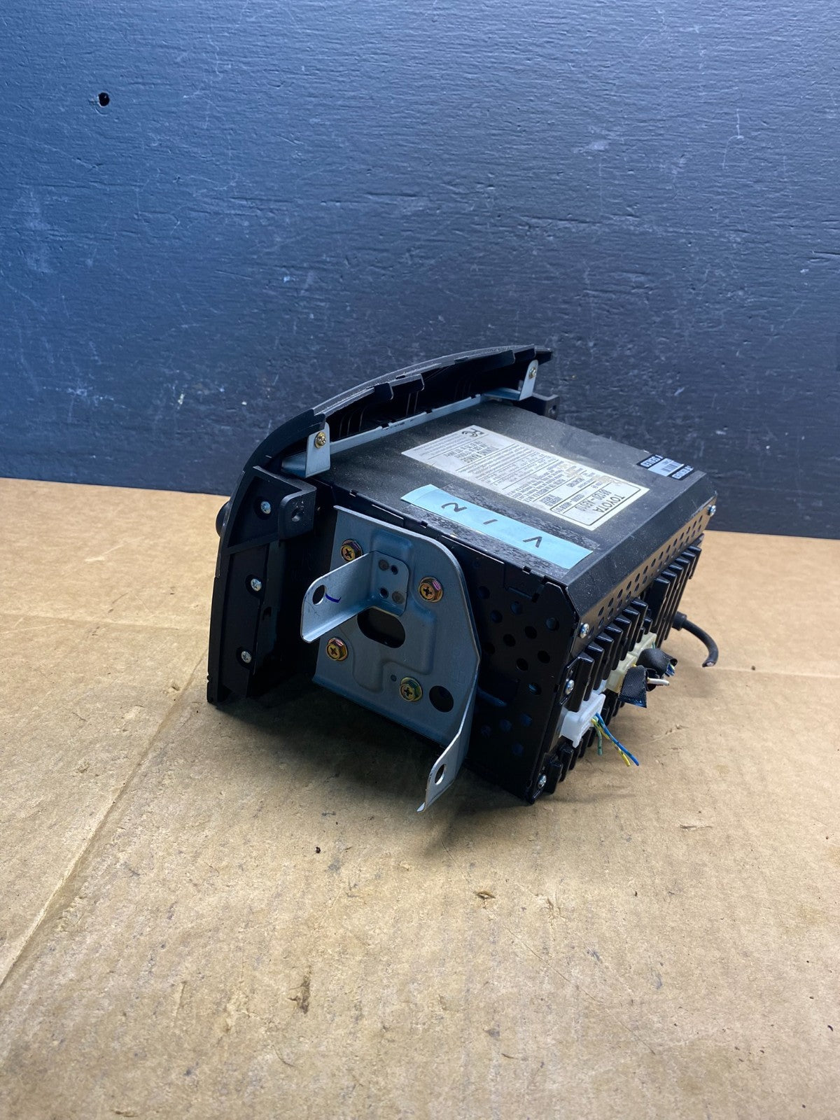 2004 to 2010 Toyota Sienna AM FM CD WMA Mp3 Radio Receiver AD3637 DG1