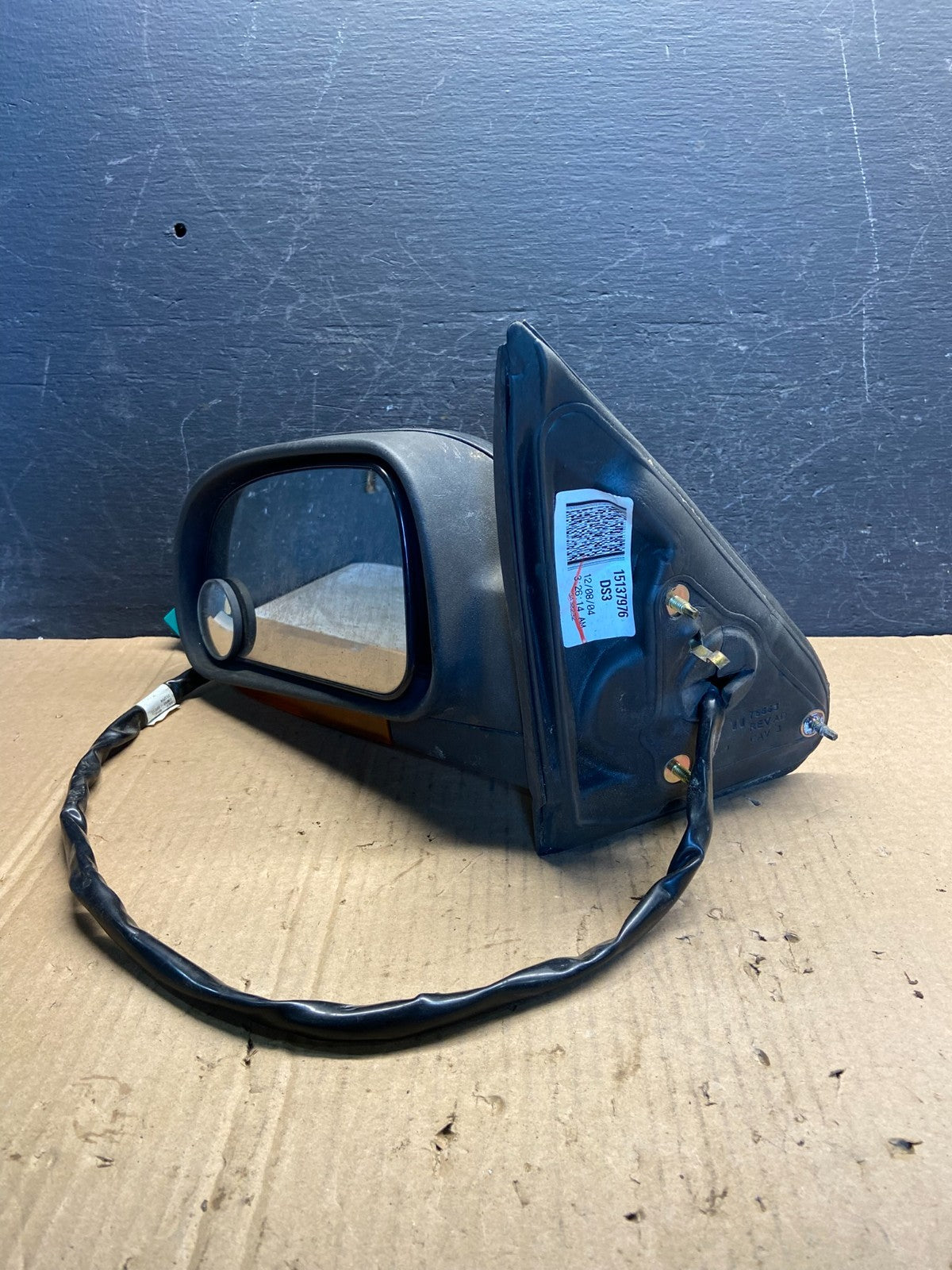 2002 to 2009 GMC Envoy Left Driver LH Door Mirror Turn Signal View AE2358 DW10