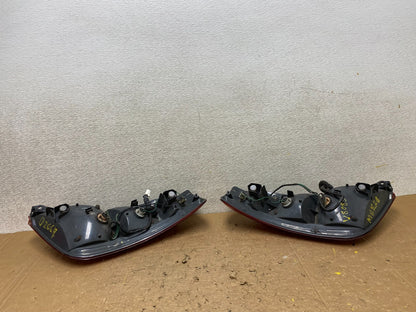 2003 2004 2005 Nissan Murano Left+Right Side Tail Lights Oem V8084 DW10