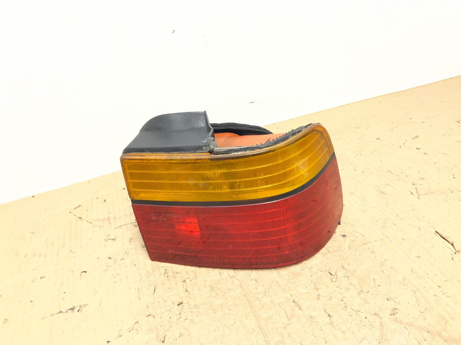1990 to 1993 Honda Accord Coupe Right Passenger Rh Tail Light OEM AB9892 DW0