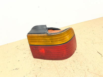 1990 to 1993 Honda Accord Coupe Right Passenger Rh Tail Light OEM AB9892 DW0
