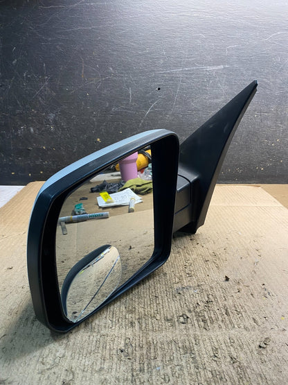 2008-2010 Toyota Sequoia Left Driver Turn Sgn  View Door Mirror OEM Z2514 MS8