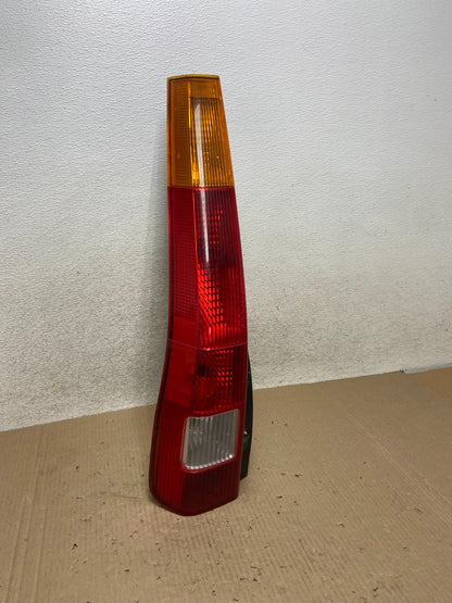 2002 2003 2004 Honda Crv Cr-v Left Driver Lh Tail Light AI9619 LK2