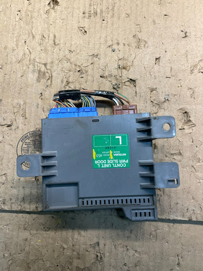 2008 - 2010 Honda Odyssey Rear Left Driver LH Sliding Door Module V8800 DG2