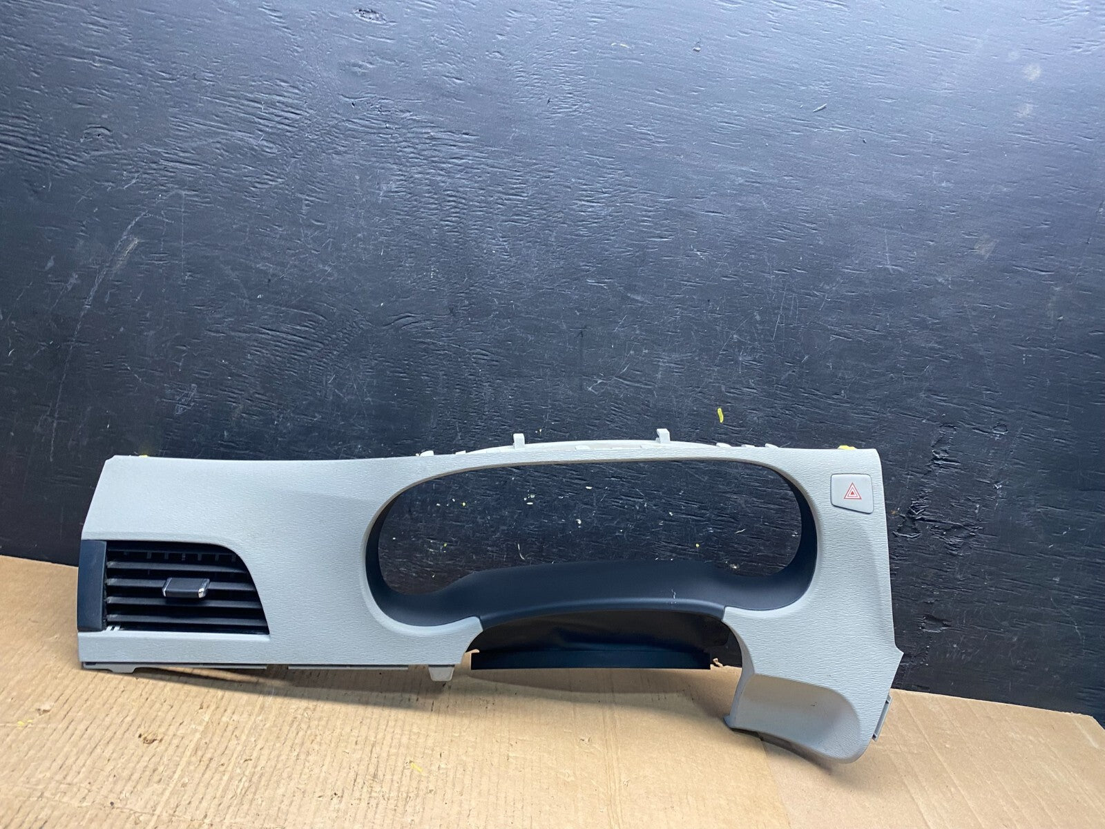 2011 2014 Toyota Sienna Speedometer Cluster Gauge Bezel Trim M4528 DG0
