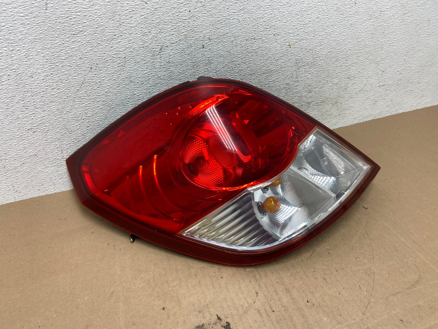 2008 2009 2010 Saturn Vue Left Driver Lh Tail Light Side AE4991 LK2