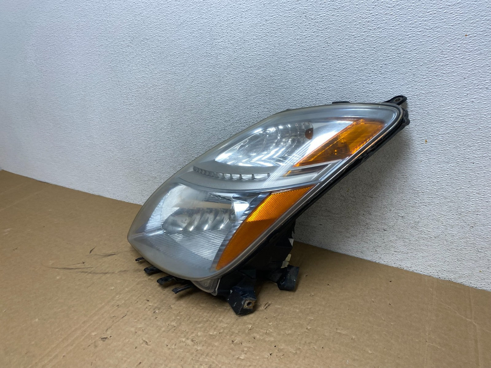 2006-2009 Toyota Prius Left Driver LH Side Blue Headlight Xenon Hid AG0533 DW1