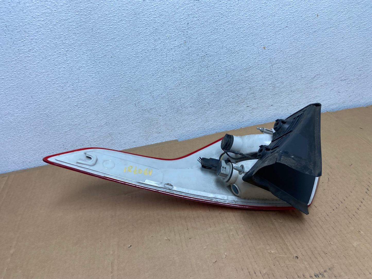 2013 to 2016 Ford Escape Left Driver LH Side Tail Light AD0781 LK4