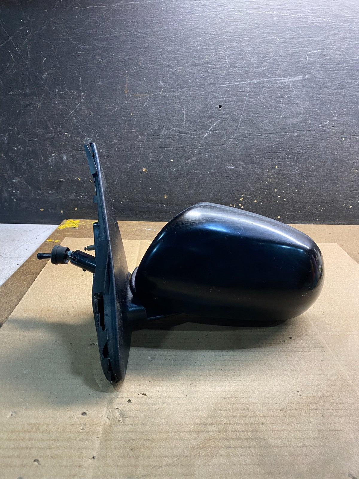 2010 to 2013 Kia Forte Sedan Left Driver LH View Door Mirror OEM Z2542 DG0