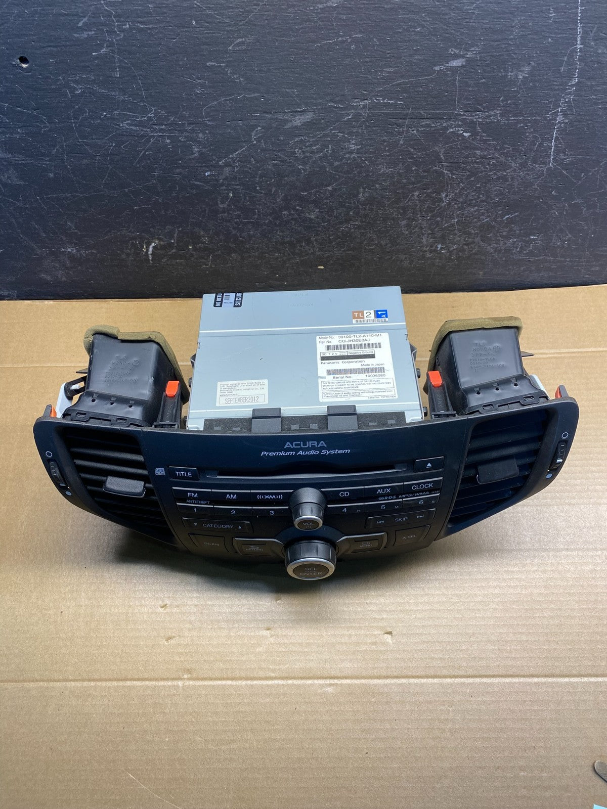 2011 to 2014 Acura TSX AM/FM CD Player Radio Audio System Air Vent ad6594 DG3