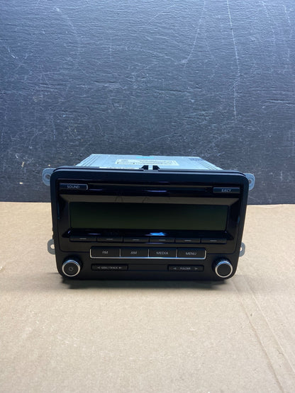 2011 to 2014 Volkswagen Passat Jetta Radio CD Player AM/FM AG1536 DG0