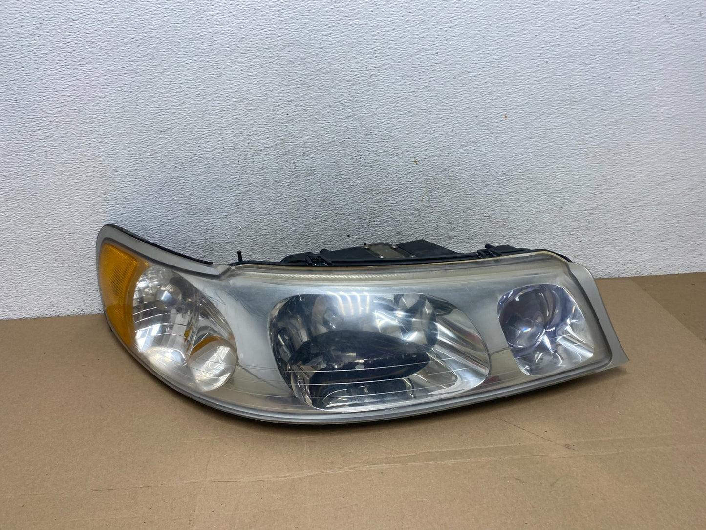 1999-2001 Lincoln & Town Car Right Passenger RH Headlight Halogen AF4331 DW0