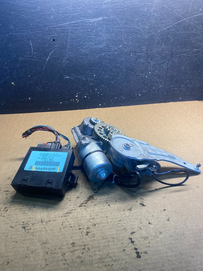 2009 to 2016 GMC Acadia Rear Trunk Liftgate Power Motor Actuator OEM AA0736 DG5