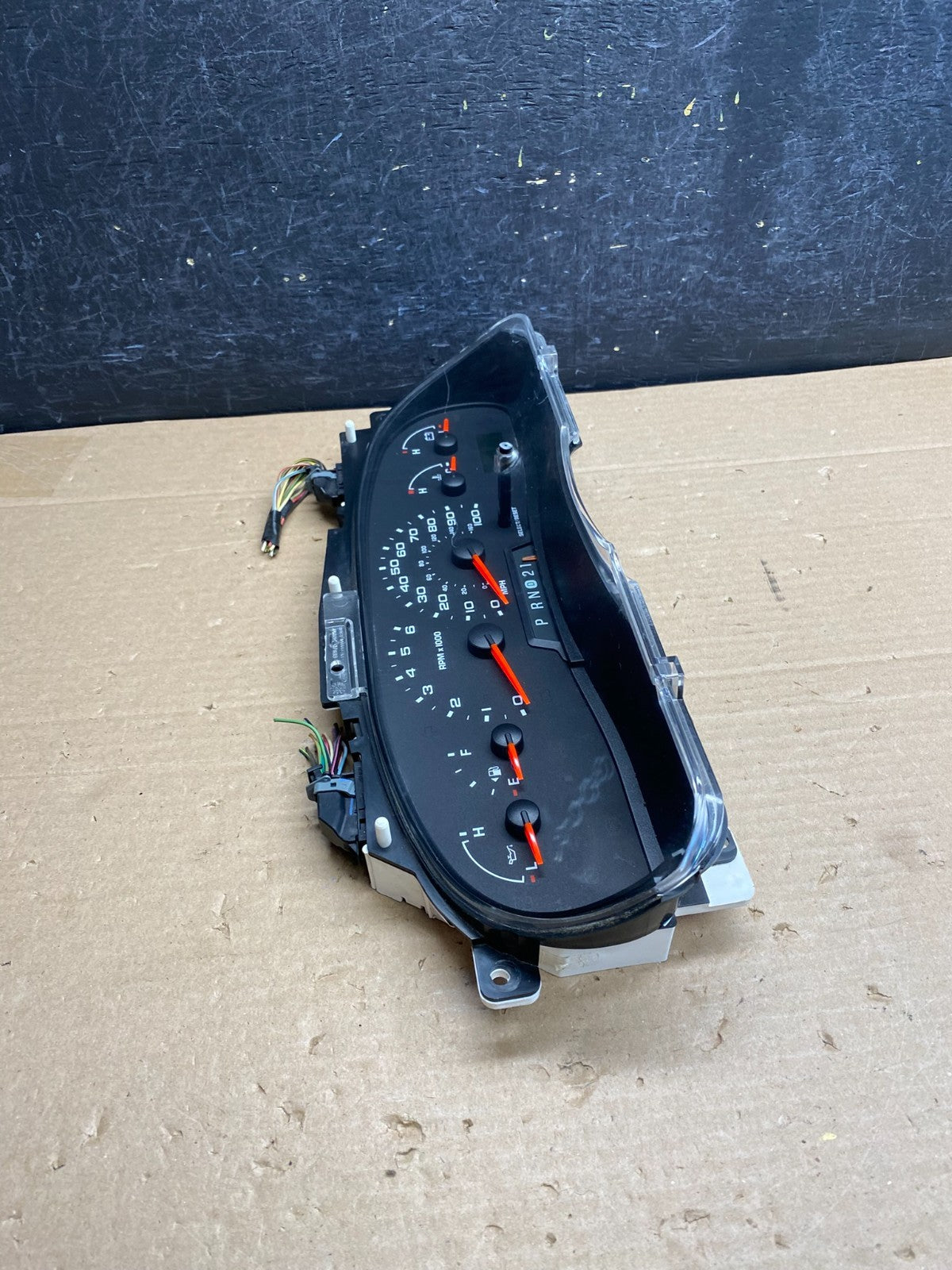 2006 Ford E350 Gauge Speedometer Cluster ag6284 DG1