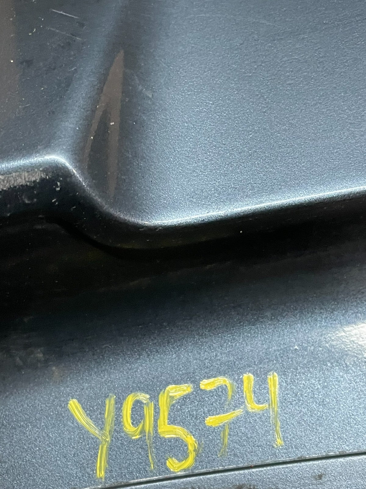2004 to 2008 Toyota Sienna Rear Wing Spoiler OEM Y9574 PS12