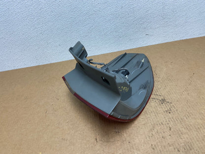 2005 2006 2007 Honda Odyssey Left Driver LH Side Tail Light AC2970 LK4