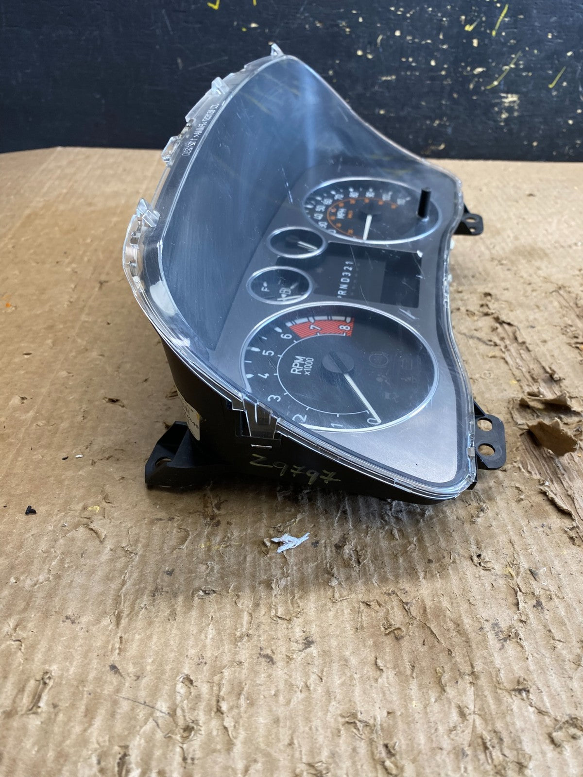 2006 to 2010 Hummer H3 Dash Cluster Gauge Speedometer OEM Z9797 DG2