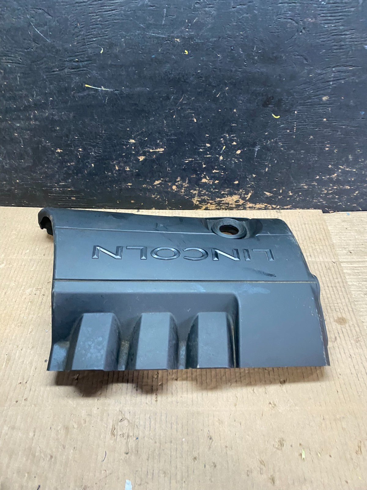 2009 to 2012  Lincoln MKS 3.7L Engine Motor Cover w5877 DG1
