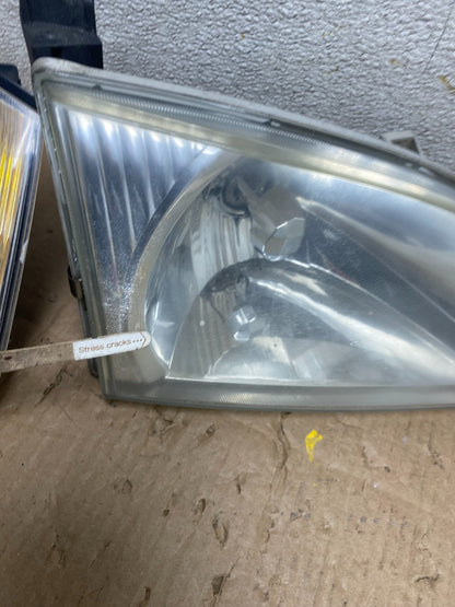 2001 2002 2003 Toyota Sienna Left+Right Side Set Headlights Halogen T5730 DW8