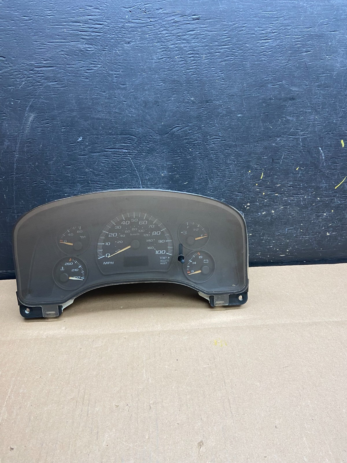 2004 to 2007 Chevrolet Express Speedometer Cluster Gauge T4362 PS0