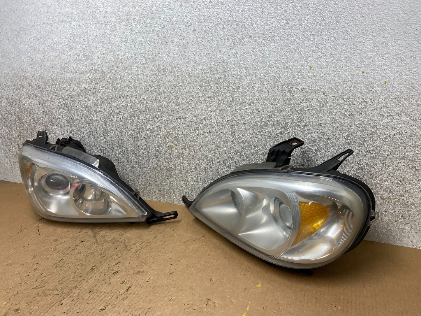2002 - 2005 Mercedes ML ML350 ML500 Left+Right Side Halogen Headlights AA0093 DW1