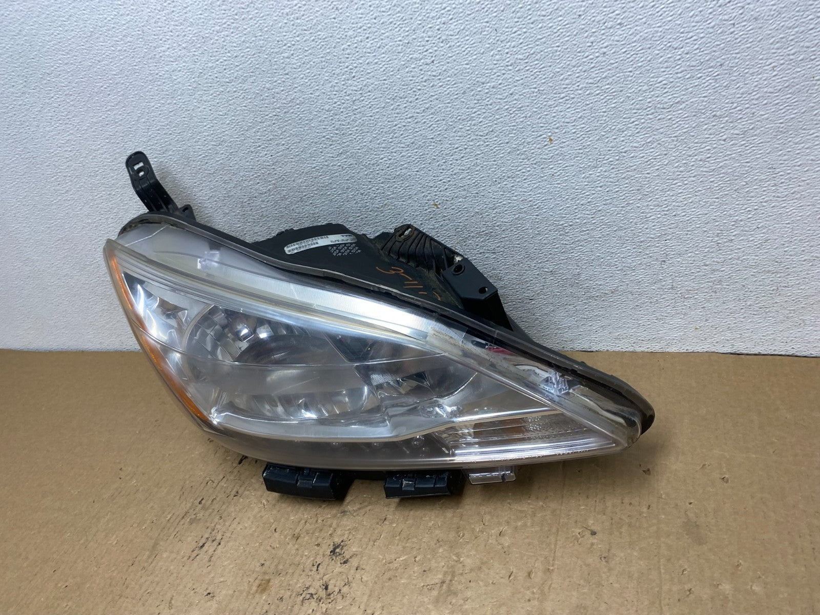 2013 - 2015 Nissan Sentra W/LED Halogen Right Passenger Headlight AG2443 DW1
