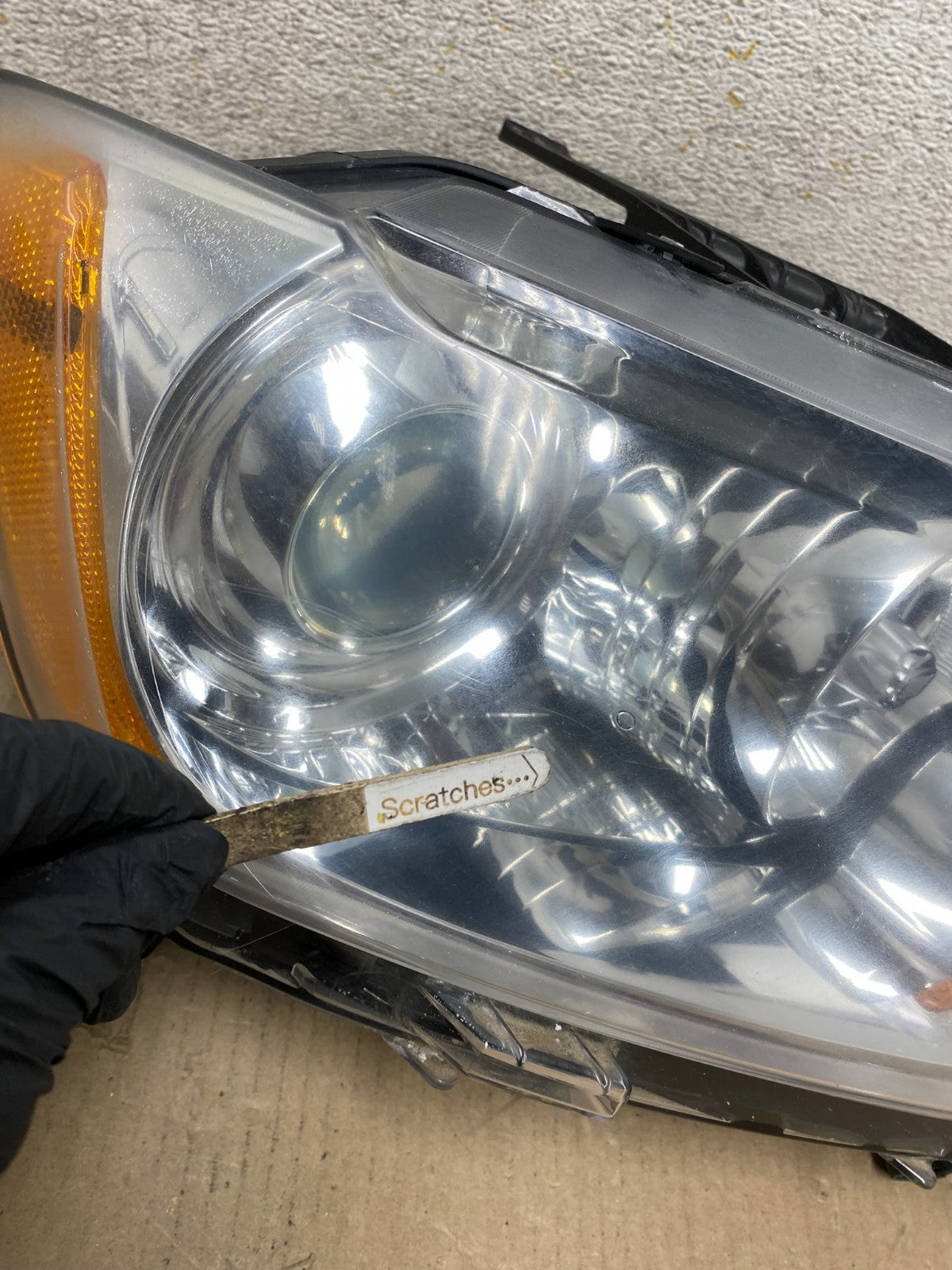 2011-2013 Jeep Grand Cherokee Right Passenger Xenon Headlight AH6799 DW3